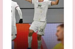 乐鱼体育在线登录-关于西汉姆联主场告捷，欧冠资格提升的信息