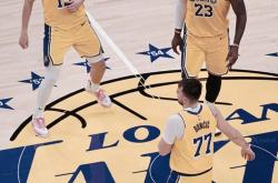 乐鱼体育平台-湖人大胜公牛，詹姆斯贡献三双表现稳健的简单介绍