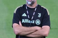 乐鱼体育新闻-尤文图斯中场接受采访，展望新赛季目标