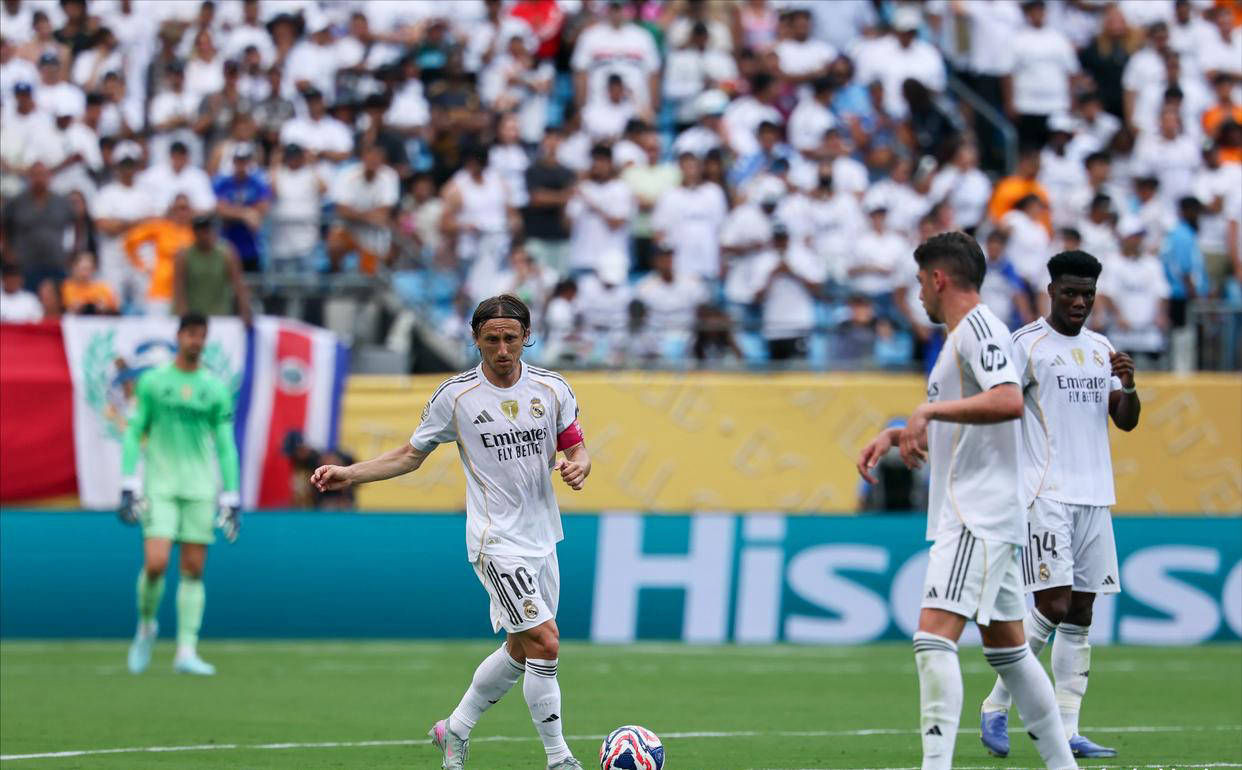 包含皇马胜出成功，西班牙劲旅轻松晋级的词条