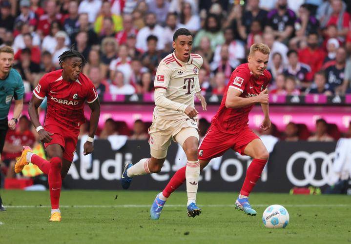 拜仁慕尼黑凭借进攻制胜，告捷对手