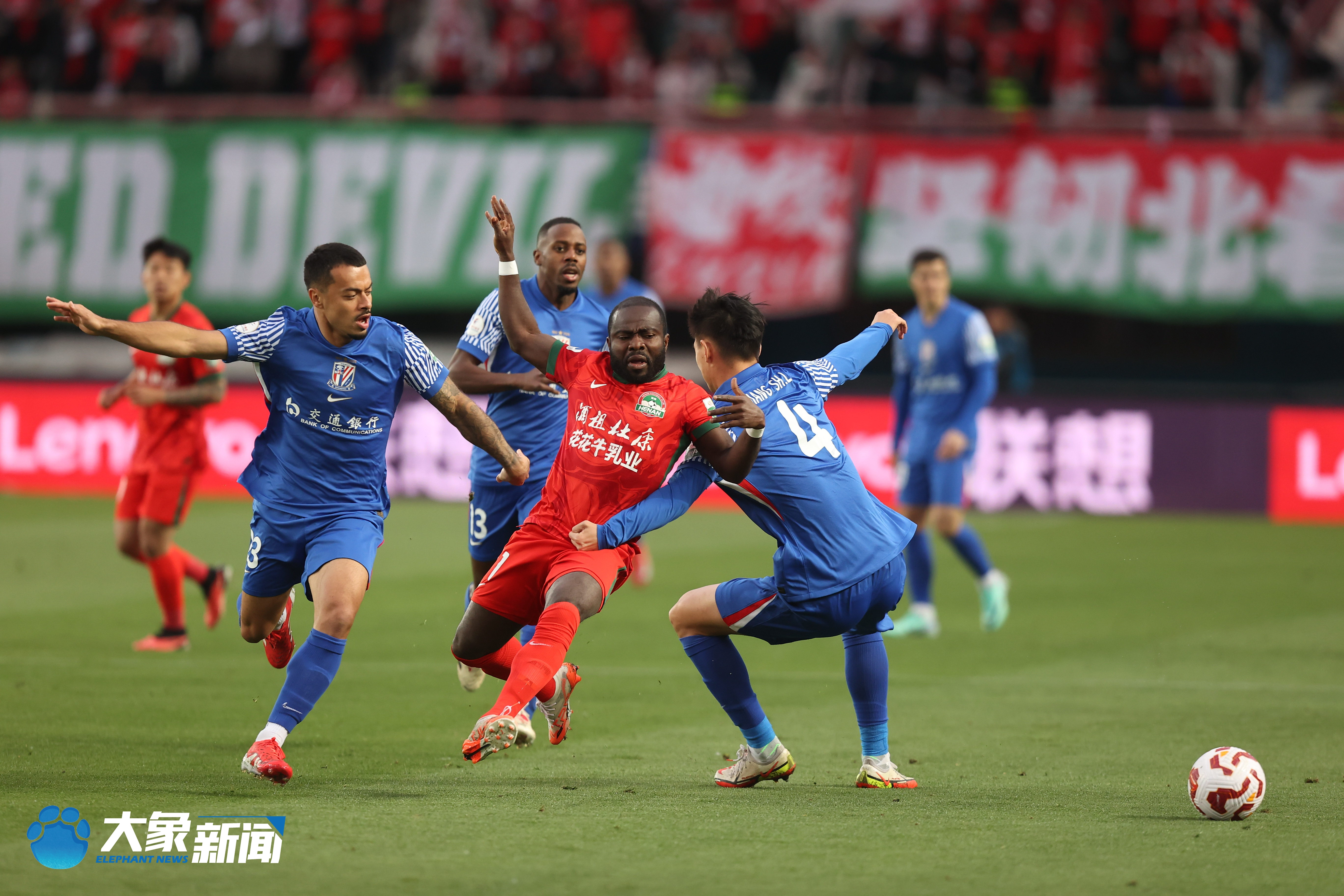 申花客场战平申鑫，遭遇艰难开局的简单介绍