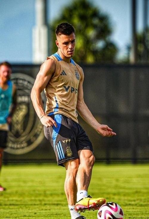 阿根廷队遭遇挑战,需要努力调整 阿根廷队遭遇挑战,需要努力调整