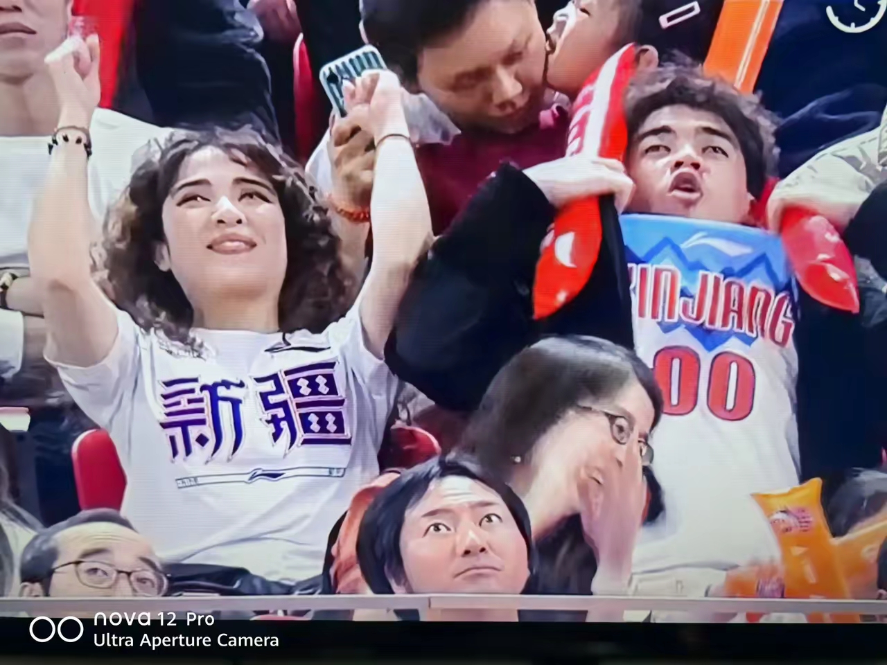 上海大鲨鱼势不可挡,打破对手防线 上海大鲨鱼势不可挡,打破对手防线