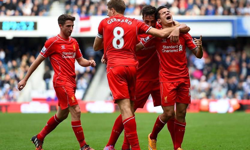 包含赫尔城主场大胜，赫尔城球员庆祝战果的词条