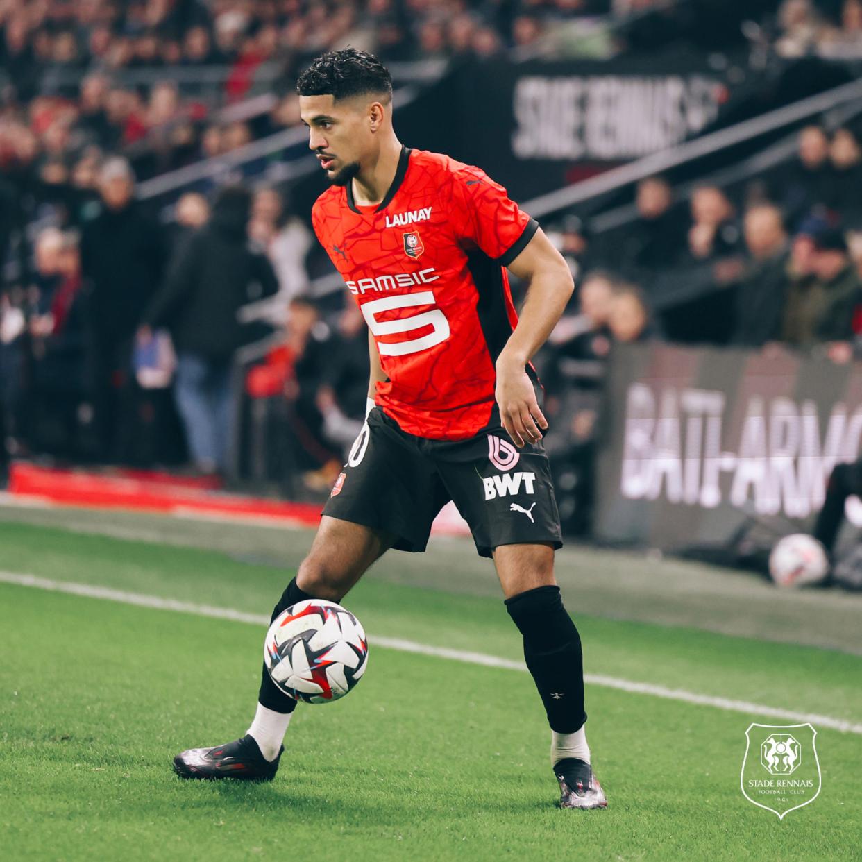 包含雷恩赢球气氛浓烈,球迷情绪激动的词条 包含雷恩赢球气氛浓烈,球迷情绪激动的词条