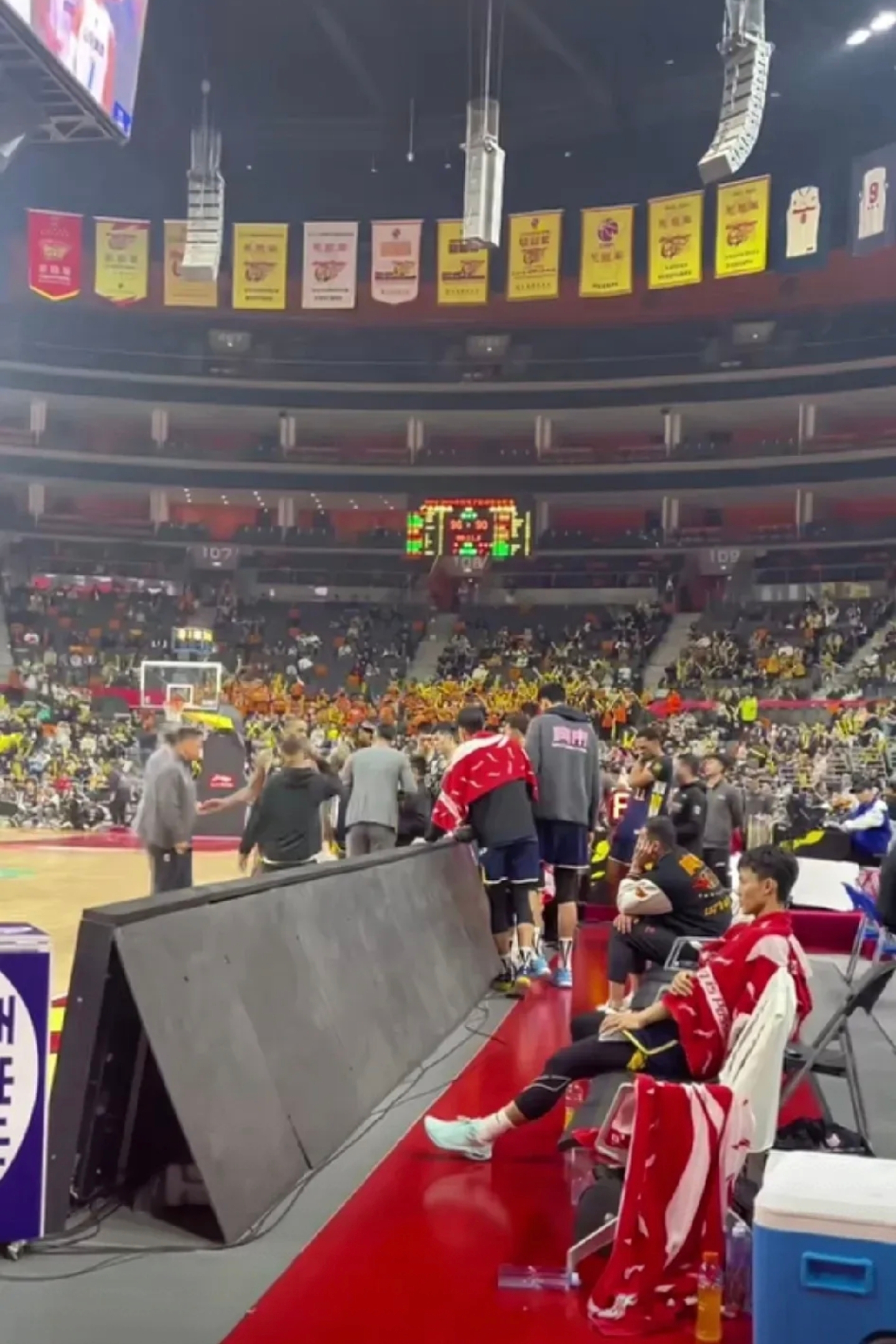 体育赛事热潮！球队士气高昂迎来高潮