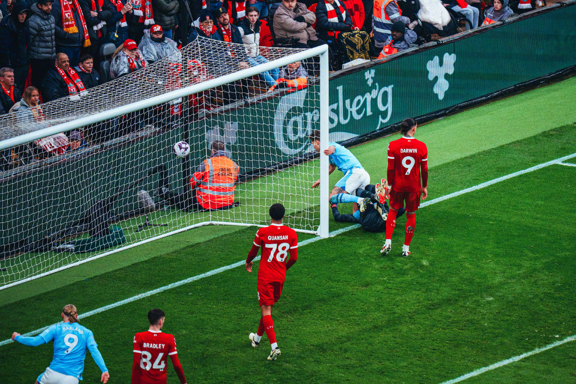 关于谢菲联赢球晋级,法比安斯基表现耀眼的信息 关于谢菲联赢球晋级,法比安斯基表现耀眼的信息