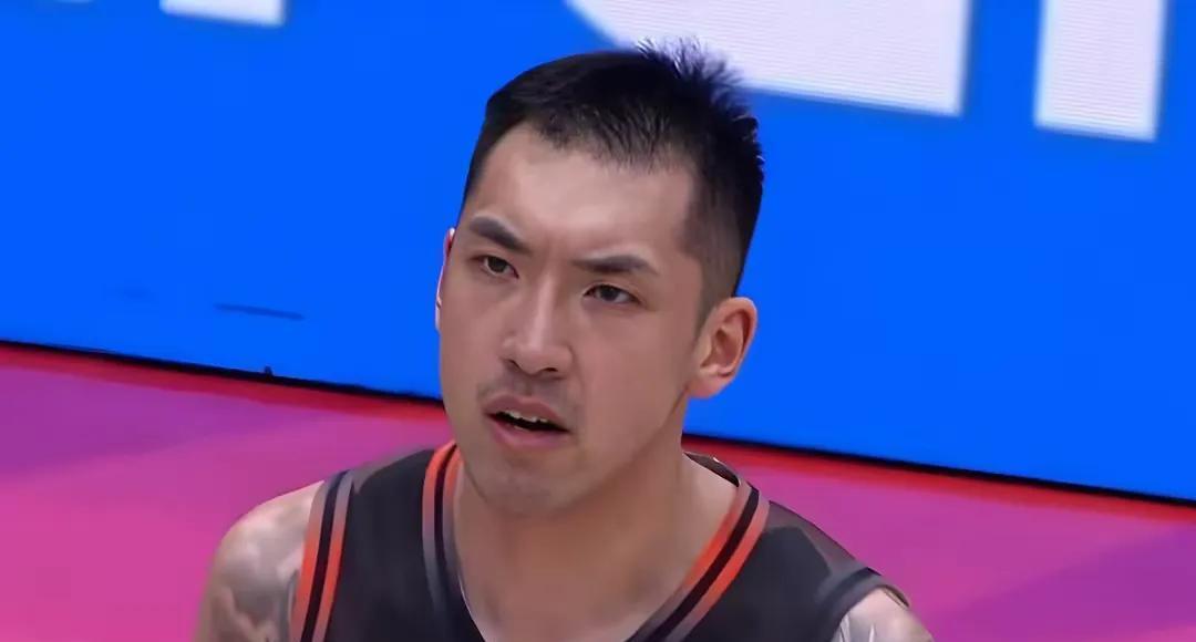 一触即发!顶级篮球巨星紧张备战季后赛的简单介绍 一触即发!顶级篮球巨星紧张备战季后赛的简单介绍