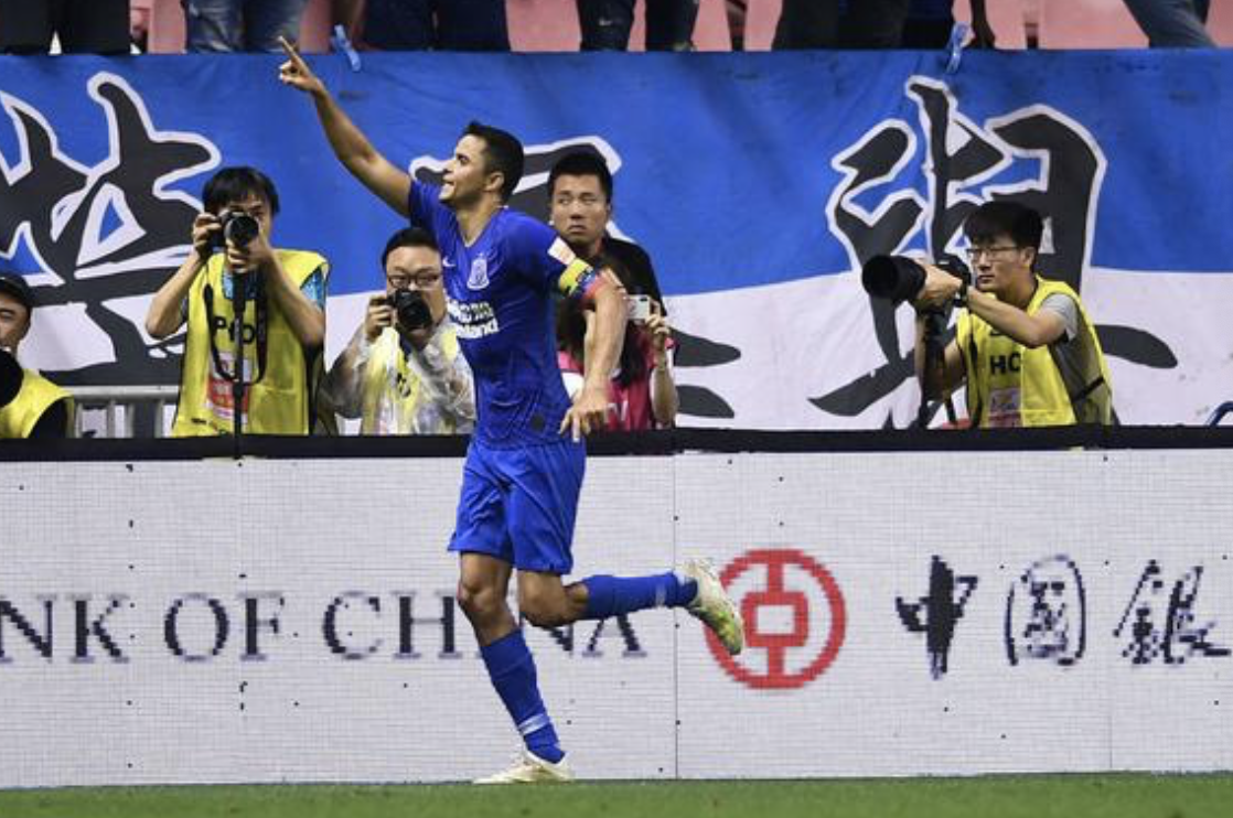 关于河南建业后防线表现不佳，输球难逃的信息