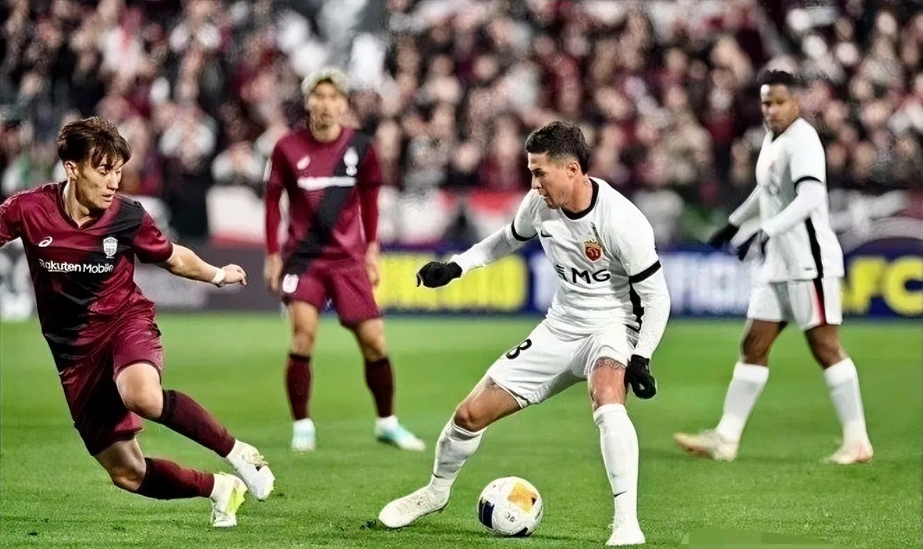 沃尔夫斯堡前锋连续3场进球,发挥出色 沃尔夫斯堡前锋连续3场进球,发挥出色