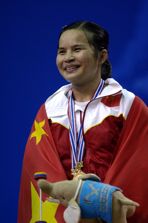 立陶宛举重选手突围,登上领奖台的简单介绍 立陶宛举重选手突围,登上领奖台的简单介绍