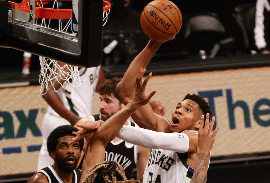 包含雄鹿总分领先,成功晋级半决赛的词条 包含雄鹿总分领先,成功晋级半决赛的词条