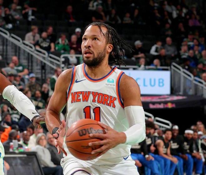 包含雄鹿总分领先,成功晋级半决赛的词条 包含雄鹿总分领先,成功晋级半决赛的词条